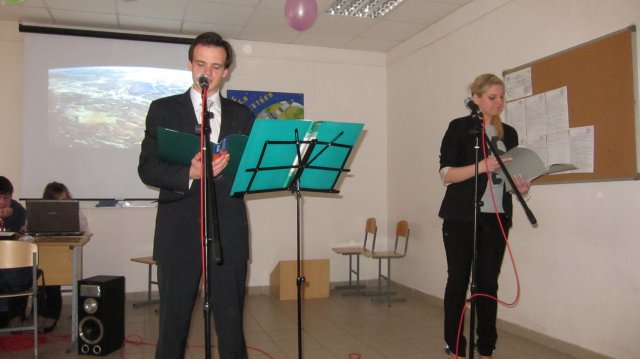 12 апреля 2011